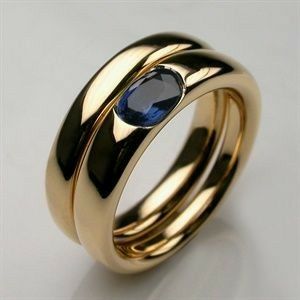 Vintage-Ring aus Gold und blauem Zirkon
