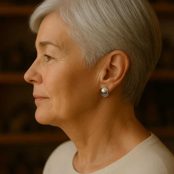 Elegant Earrings Made of Black Pearls