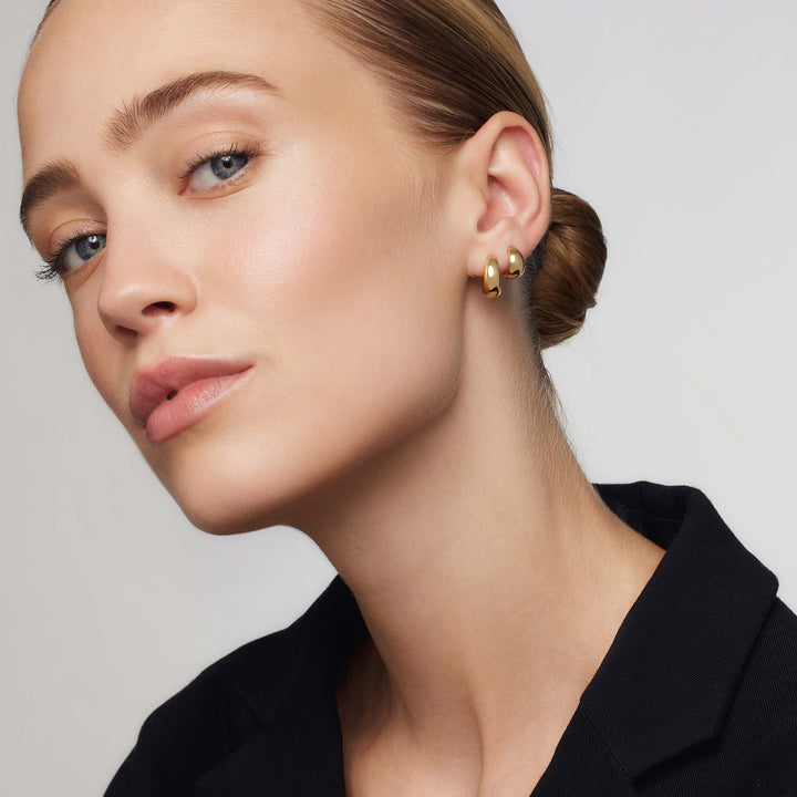 Women’s Gold Huggie Hoop Earrings