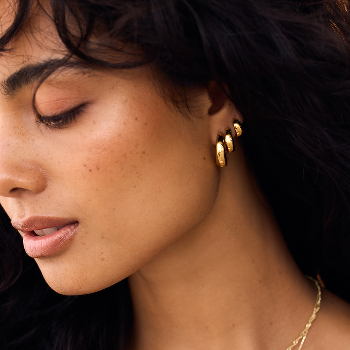 Women’s Gold Huggie Hoop Earrings