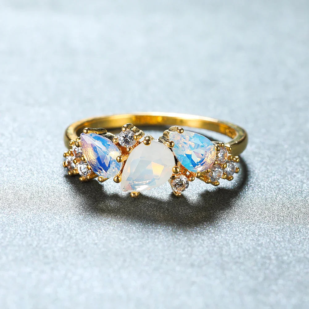 Strahlender Mondstein-Ring