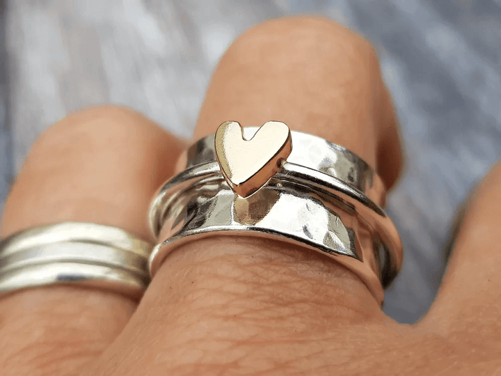 Mely - Silver Ring with a Golden Heart
