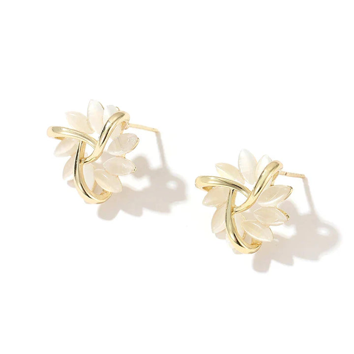 Elegante und exquisite Blütenohrringe aus Gold und Silber