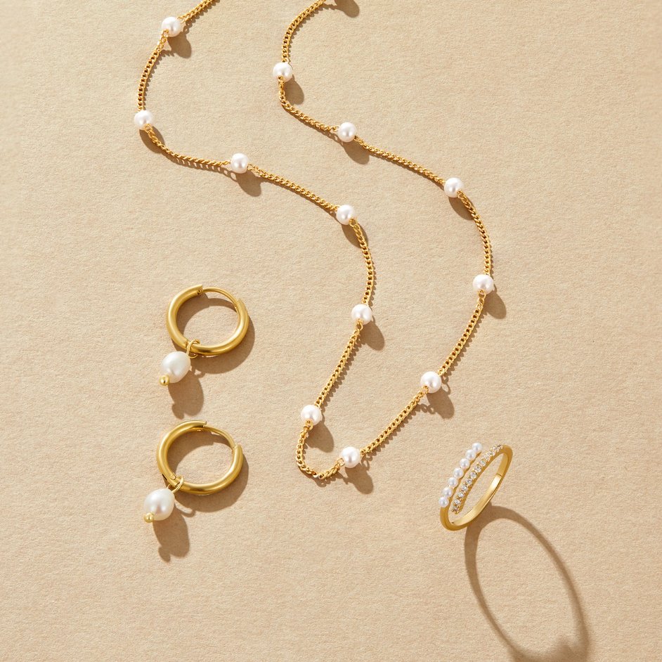 Nura necklace with pearl